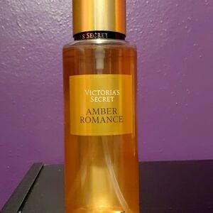 Victoria's Secret Deep Amber Mist